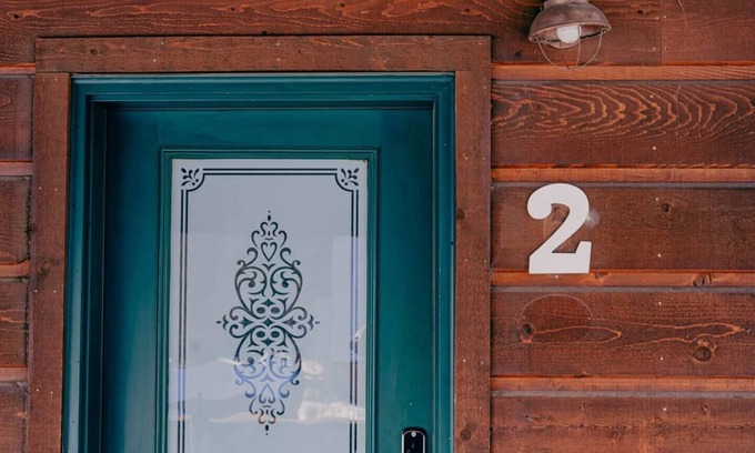 Grand Lake Hotel | The Loose Moose Lodge #2 at Downtown Grand Lake near RMNP Entrance