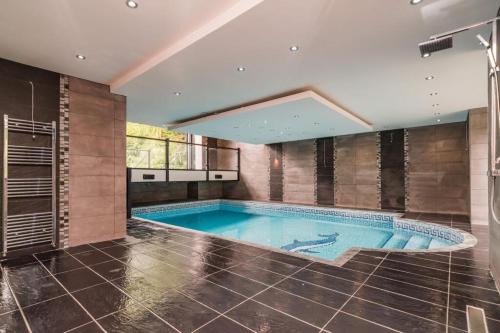 Aughton Villa | The Luxury Country Home