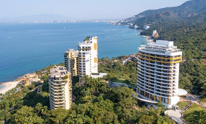 Mismaloya Resort | The Magestic Mousai, Adults Only