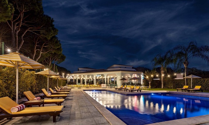 Almancil Hotel | The Magnolia Hotel