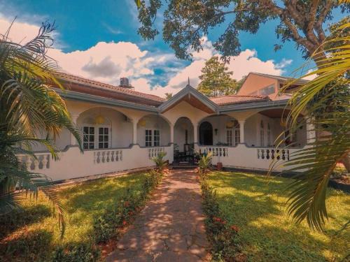 Anniwatta House | The Mango