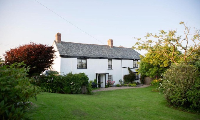 Bude House | The Manor