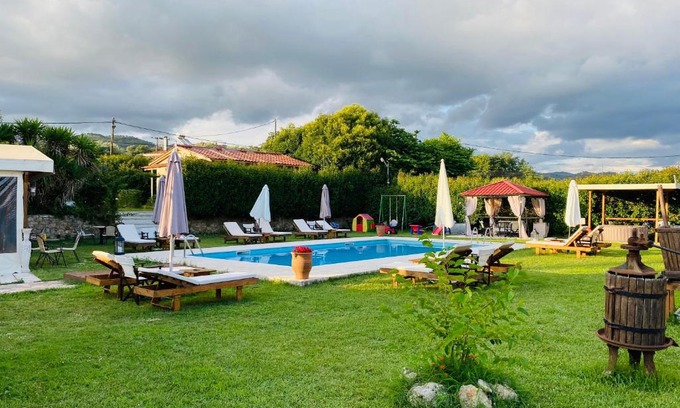 Archaia Olympia Villa | The mansion of Dionisos and Dimitras 6