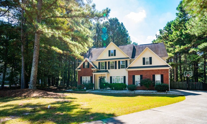 Fayetteville House | The Marble House