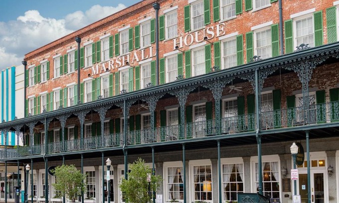 Historic District - North Hotel | The Marshall House, Historic Inns of Savannah Collection