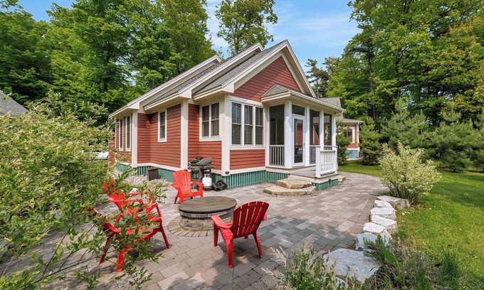Cherry Valley House | The Mayflower - 4 Pine Forest