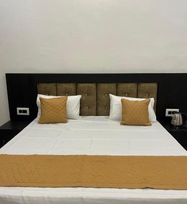 Faizabad Hotel | The Mehrotra Resort ,Near Ram Temple
