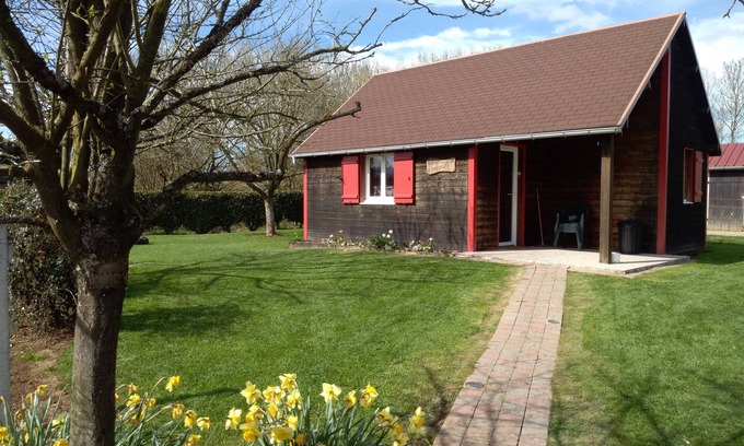 La Chapelle-Bayvel Ski Chalet | The Melrose, 4 people, located near Honfleur, Trouville and Deauville.