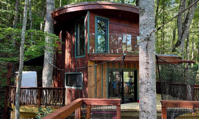 Sugarfork Cabin | The Mēos Treehouse, The Mēos - by Highlands Treehouse Retreat
