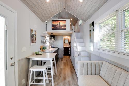 Defiance Apartment | The Merlot Bungalow Defiance Tiny Home on Trail