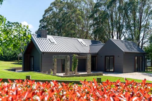 Exeter House | 'the Mist' - Farm Cottage Exeter