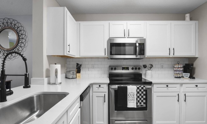 Mooresville Apartment | The Mooresville Nest: 2BR/2BA Home Away from Home