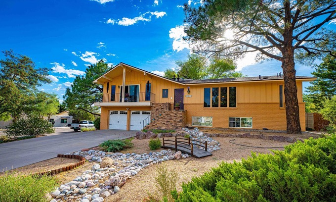 Loma Del Rey House | The Morning Sun Home | Spacious, Updated, Fun--Views!