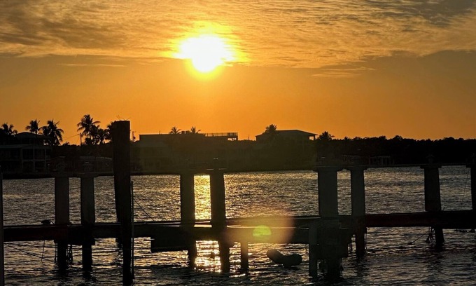 Key Largo Village House | THE MOST BEAUTIFUL SUNSETS at Coastal Waterway, in Key Largo FL!