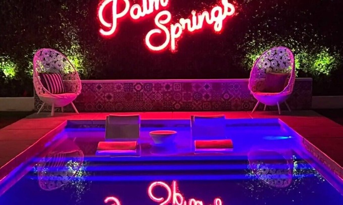 Palm Springs Villa | The Movie Colony Villa a - 5 Bedroom Private Compound! Centrally Located