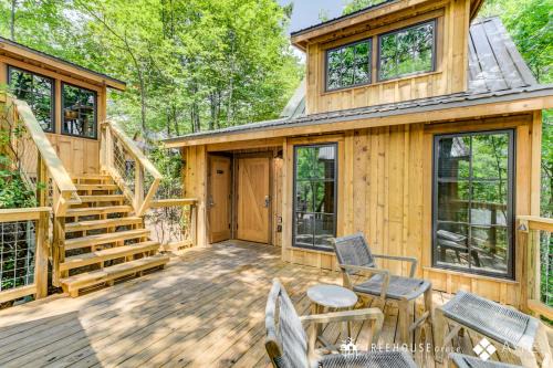 Gatlinburg House | The Mulberry in Treehouse Grove at Norton Creek
