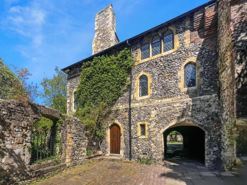 Canterbury House | The Necessarium