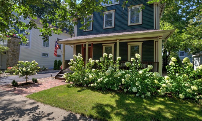 Saratoga Springs House | The Nelly House.A Big, Beautiful, Updated house.