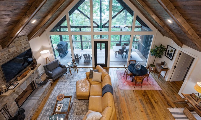 Topton Cabin | The Nest - Brand New Modern Cabin w/ Mountain and Nantahala Lake Views Hot Tub