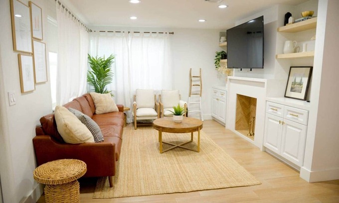 Downtown Hollywood House | The Nest in Hollywood
