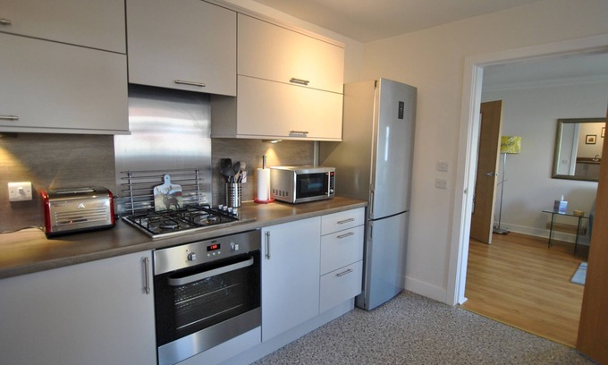 Anstruther Apartment | The Neuk- contemporary coastal apartment