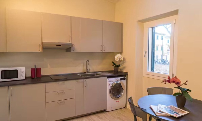 Le Cure Apartment | The Niche of Nicholas App 3