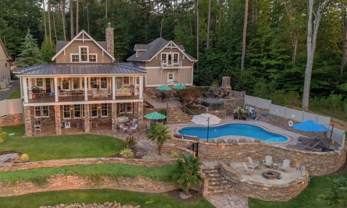 Littleton House | The Oasis at Lake Gaston - Heated Pool, Hot Tub, Pontoon Boat Rental Included!