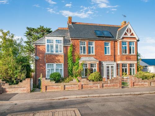 Tankerton House | The Old Doctors Manor House