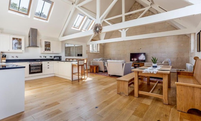 Painswick Apartment | The Old Library