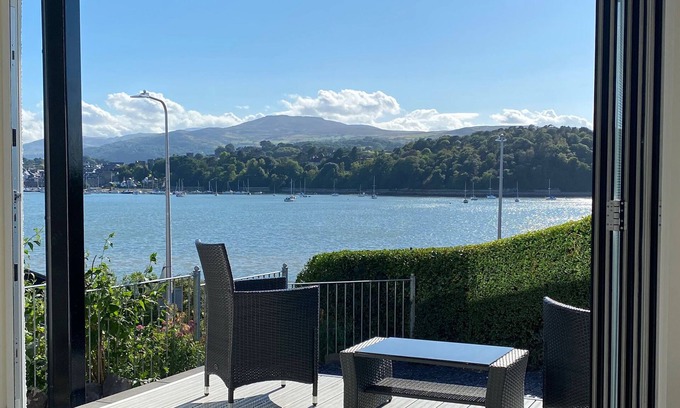 Conwy Cottage | THE OLD TYWYN POST OFFICE, family friendly, with a garden in Deganwy
