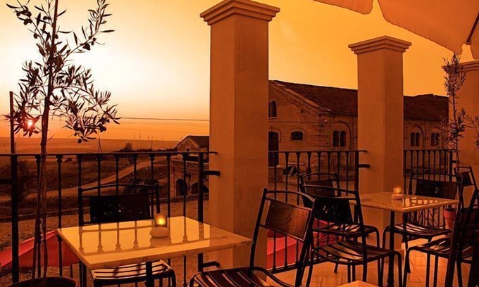 Ripalta Hotel | The Olive Inn