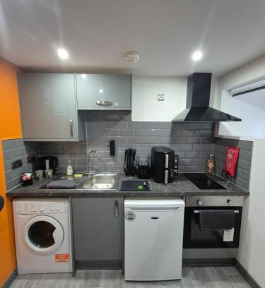 Bradford Apartment | The Orange Outpost 8a - City Centre