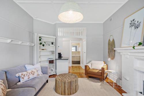 Glenelg South House | THE OSLO on Broadway Villa 2