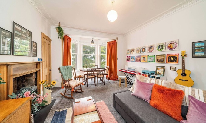 Dundee Apartment | The Palais - Retro Style