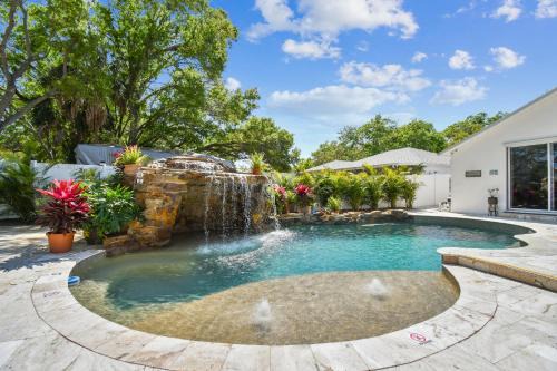 Jungle Terrace House | The Palm by DNY Prime