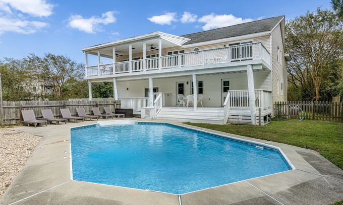 Sandbridge House | The Palm House | 880 ft from the Beach | Private Pool, Dog Friendly
