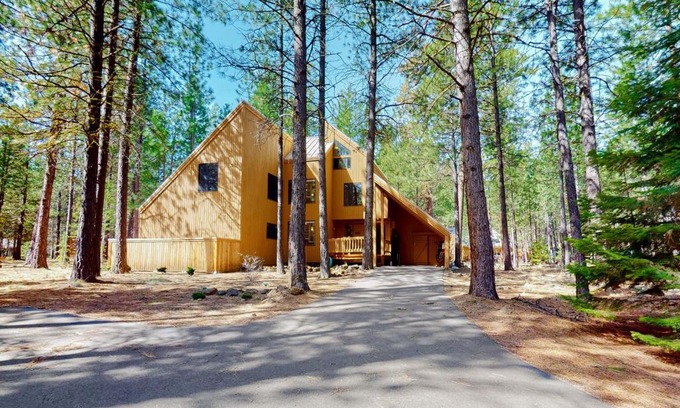 Black Butte Ranch House | The Pasque Paradise