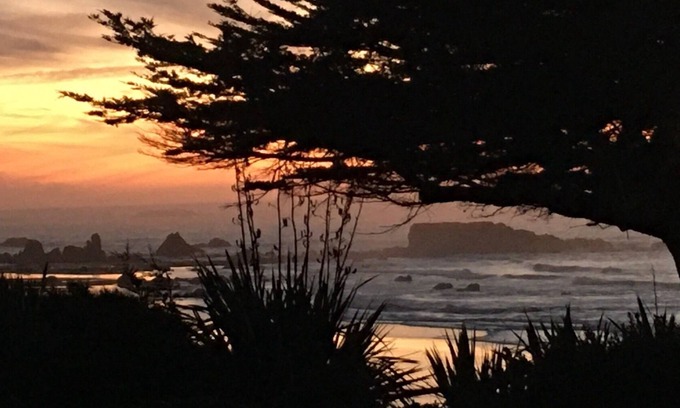 Gold Beach House | The Pearl