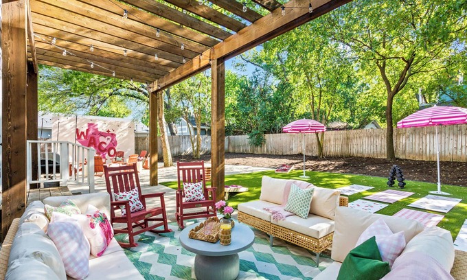 Waco House | The Pepper Place Summ