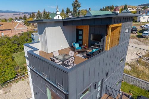 Philipsburg House | The Perch - Family Friendly! Panoramic Views!