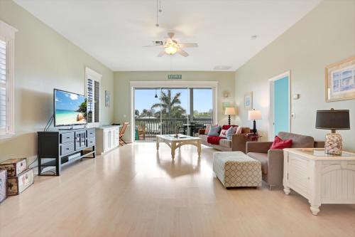 Bonita Springs House | The Perfect Beach Getaway, 2 Bedroom, 2-Bath Home, Sleeps 7