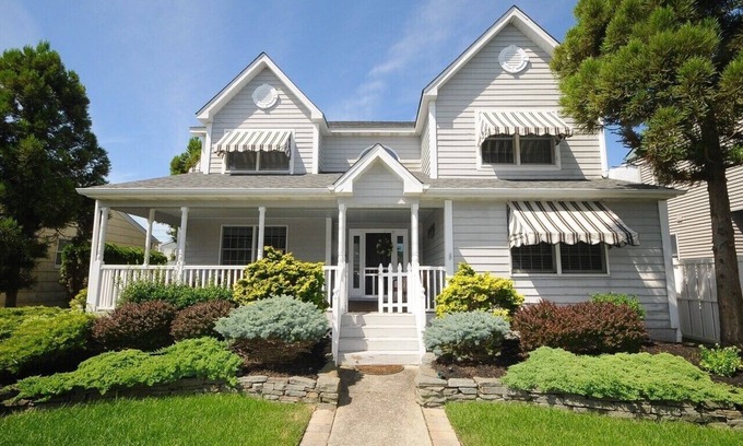 A-Zone House | The Perfect Brigantine Location - A Zone - Enjoy our "Summer Breeze!"