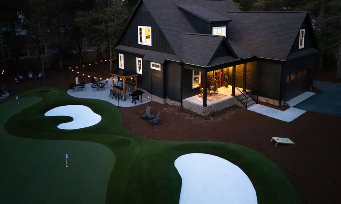 Southern Pines House | The Perfect Golf Trip House