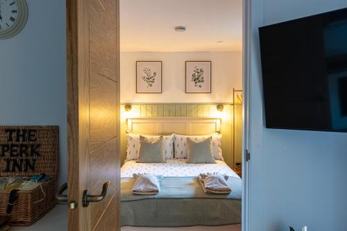 Broadstone House | The Perk Inn Garden Lodge