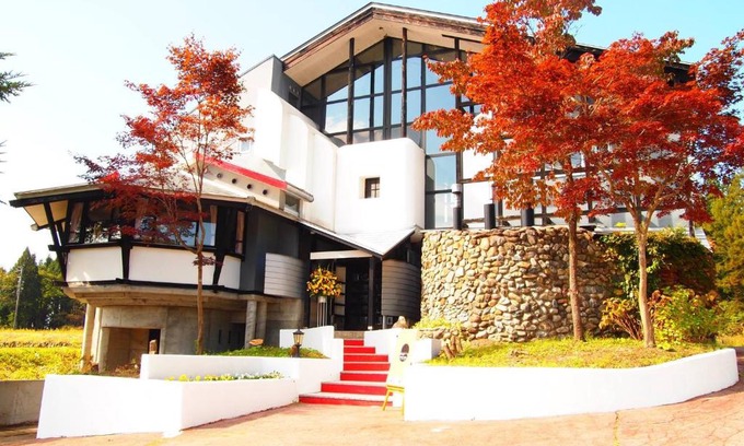 Hakuba Bed & Breakfast | The Phat House