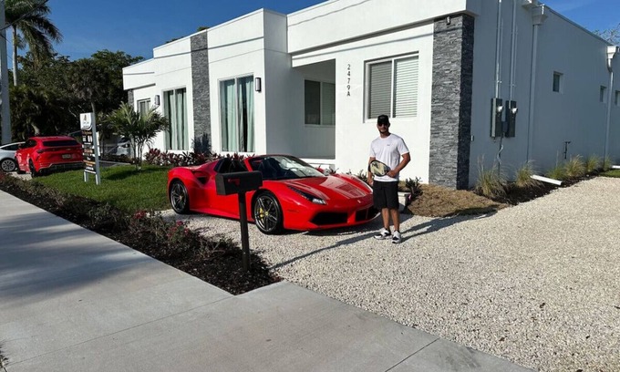East Naples House | The Pickleball Haven of Naples - Scarlet Dream