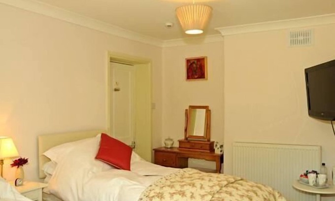 Bangor Bed & Breakfast | The Pink room double or twin en-suite