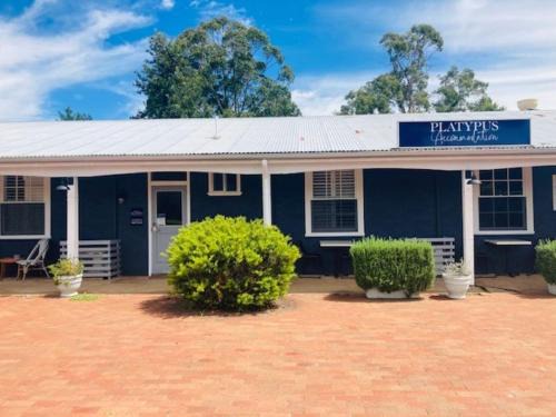 Cudal Hotel | The Platypus Accommodation & Cafe