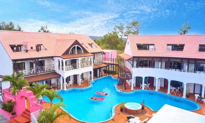 Nakama Hotel | The Pool Resort OKINAWA