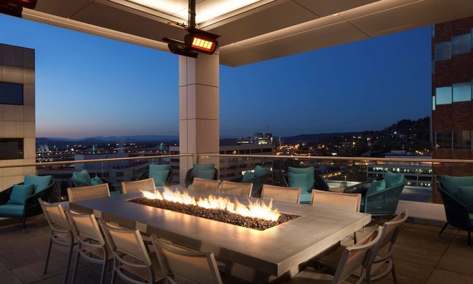 Downtown Portland Hotel | The Porter Portland, Curio Collection by Hilton